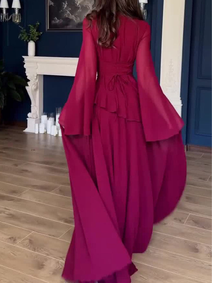 Elegant long-sleeved luxurious light dress