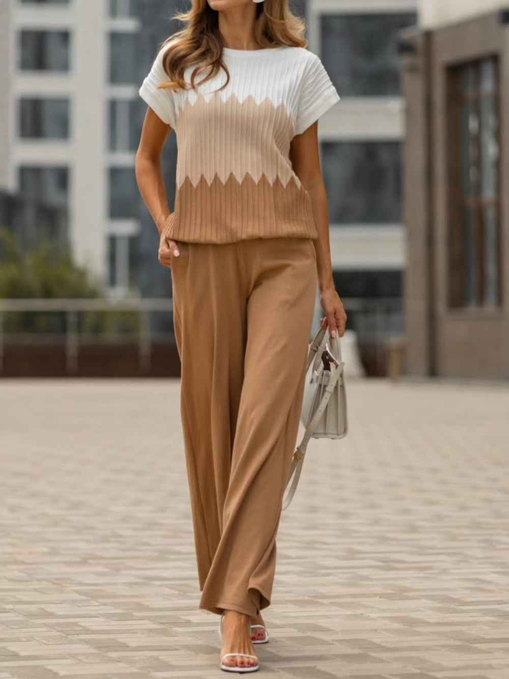 Contrast color crew neck sweater wide leg pants suit