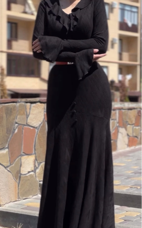 Ruffle neckline and ruffle cuffs maxi dress